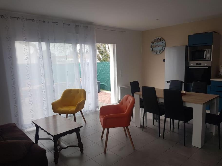 Maison Au Calme 2 A 300 M De La Plage 2 Chambres Ла-Котиньер Экстерьер фото